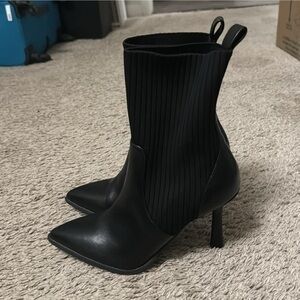 Elegant Black Ankle Boots